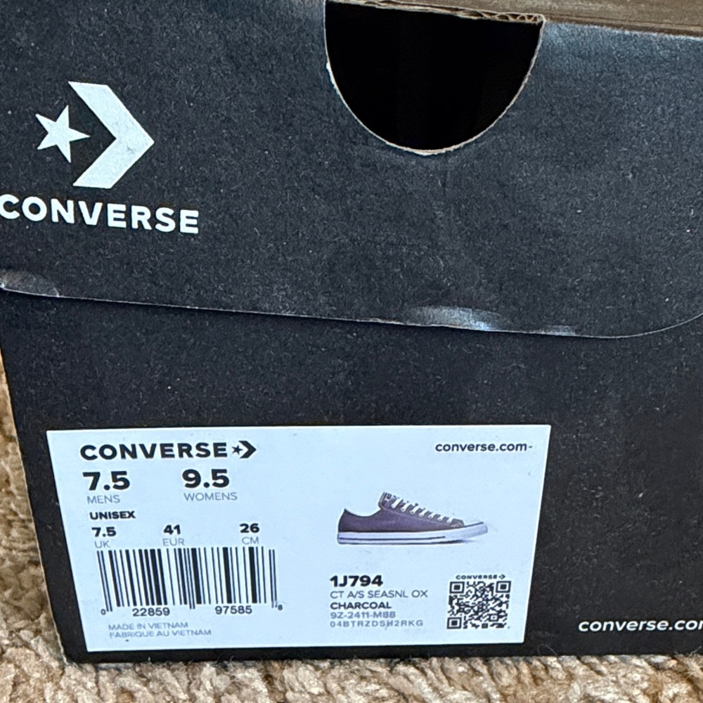 Converse Unisex Chuck Taylor Low Top Sneakers - Charcoal & White - Picture 6 of 6